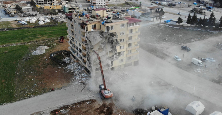 Deprem soruşturmaları devam ediyor! Yıkılan binalarla ilgili tutuklu sayısı 218’e yükseldi