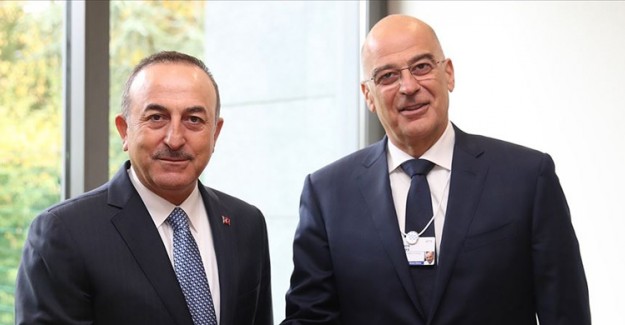 Dışişleri Bakanı Çavuşoğlu Yunan Mevkidaşı Dendias ile Görüştü