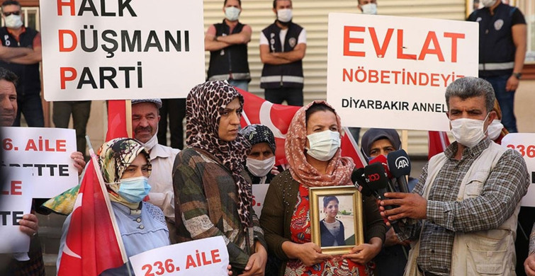 Diyarbakır Annelerine Bir Aile Daha Katıldı