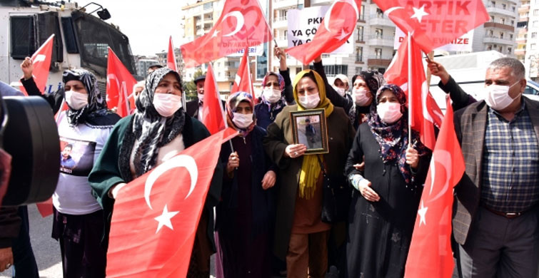 Diyarbakır'da Evlat Nöbetine Bir Aile Daha Katıldı