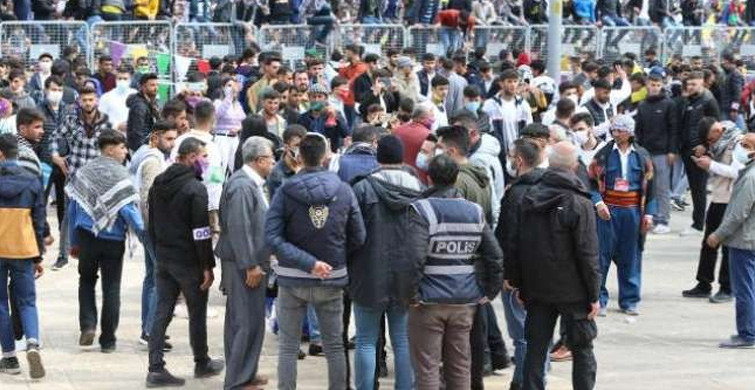 Diyarbakır'da, Nevruz Kutlamasında 81 Kişi Gözaltına Alındı