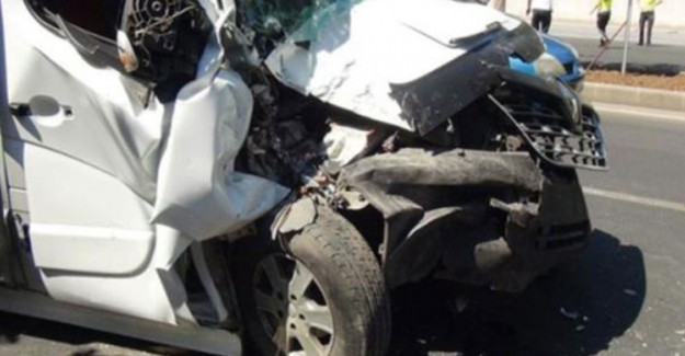 Diyarbakır'da Trafik Kazası: 16 Yaralı 