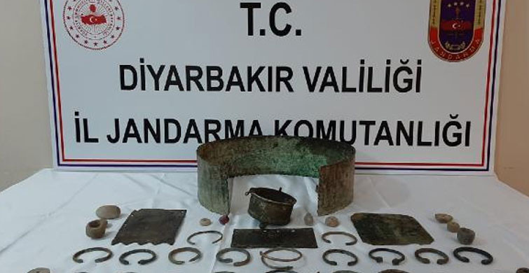 Diyarbakır'da Urartu ve Roma Dönemlerine Ait Eserler Ele Geçirildi
