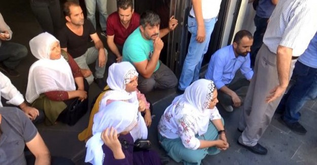 Diyarbakır'da Vatan Partililer ile HDP'liler Arasında Gerginlik Çıktı