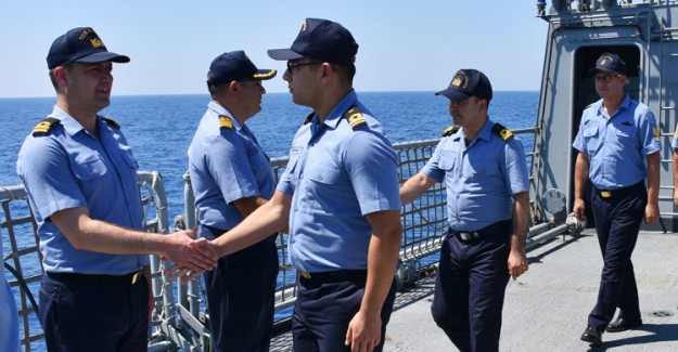 Doğu Akdeniz'deki Türk Donanmasında Bayram Heyecanı