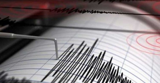 Doğu Türkistan'da 5,2 Şiddetinde Deprem 