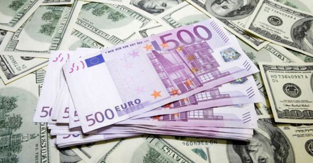 Dolar ve Euro'nun Çıkışı Önlenemiyor