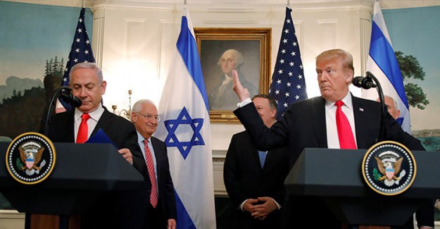 Donald Trump Skandal Golan Tepesi Kararını Canlı Yayında İmzaladı