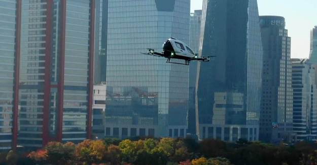 Drone Taksi EHang 216 İlk Kez Şehir Semalarında Uçtu