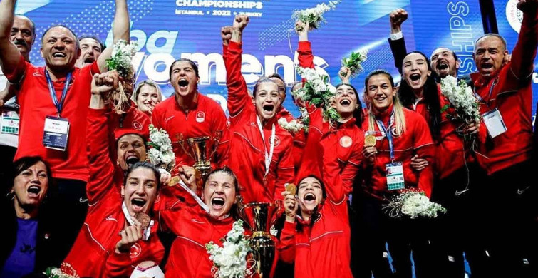 Dünya Kadınlar Boks Şampiyonası'nı Türkiye kazandı! Milli boksörlerimiz tam 7 madalya getirdi