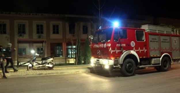 Düzce Üniversitesi'nde Yangın Paniğe Yol Açtı 