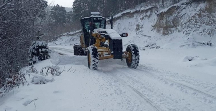 Düzce’de 24 Köy Yolu Kar  Sebebiyle Ulaşıma Kapandı