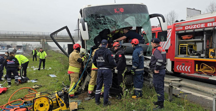 Düzce’de yolcu otobüsü kazası: 17 yaralı!