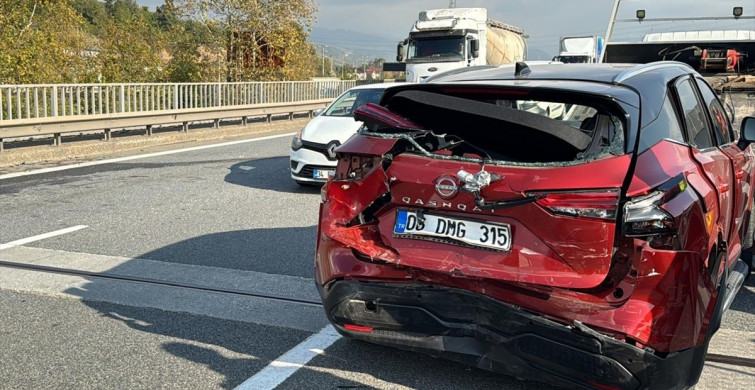 Düzce'de Zincirleme Trafik Kazası: 4 Yaralı