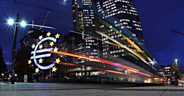 ECB Anketi: Ekonomide Toparlanma Yavaş ve Kademeli Olacak