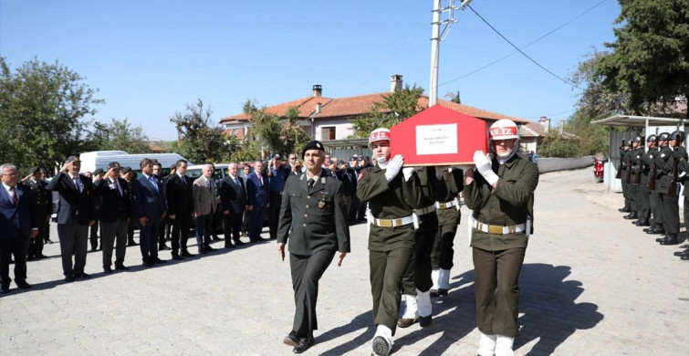 Edirne'de Kore Gazisi Mustafa Adıgüzel'in Cenazesi Defnedildi