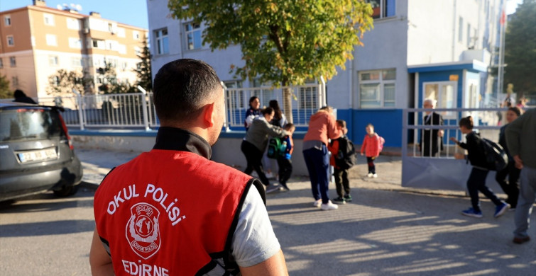 Edirne'deki Okul Polisi Uygulaması Öğrencilere Güven Veriyor