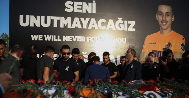 Efecan Karaca: ''Ligi 15. Bitirseydik de Sural Ölmeseydi!"