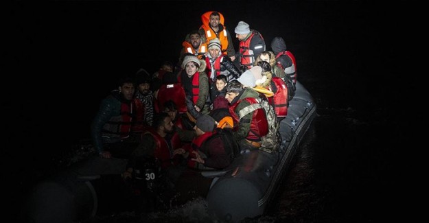 Ege Denizi'nde 37 Düzensiz Göçmen Yakalandı!