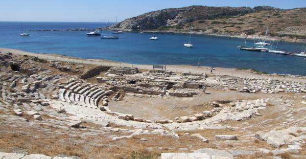 Ege ve Akdeniz'i Birleştiren Antik Kent Ziyaretçi Akınına Uğradı