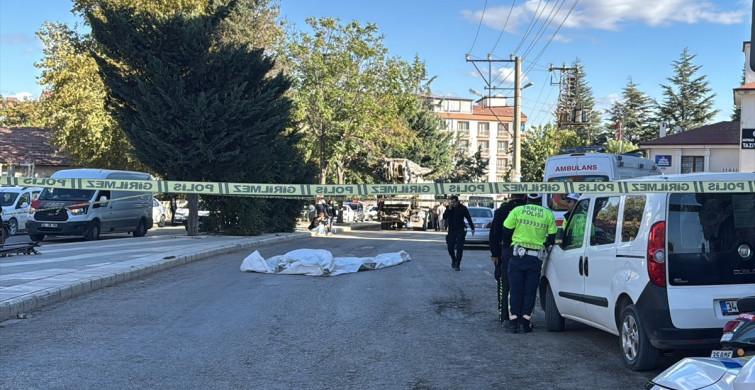 Elazığ'da Beton Pompası Çarpması Sonucu Bir Yaya Hayatını Kaybetti