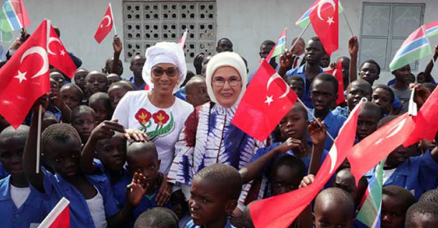 Emine Erdoğan Gambiya'da Cami Ve Okul Açılışını Yaptı