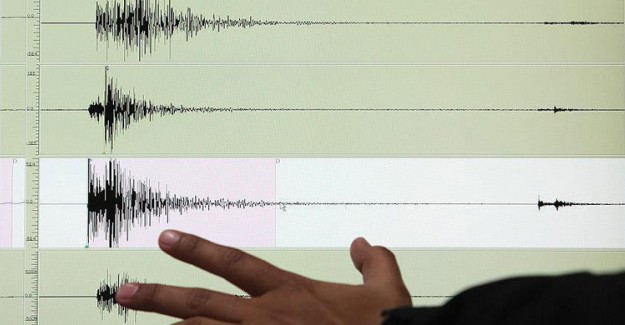 Endonezya'da 5,7 Büyüklüğünde Deprem Oldu