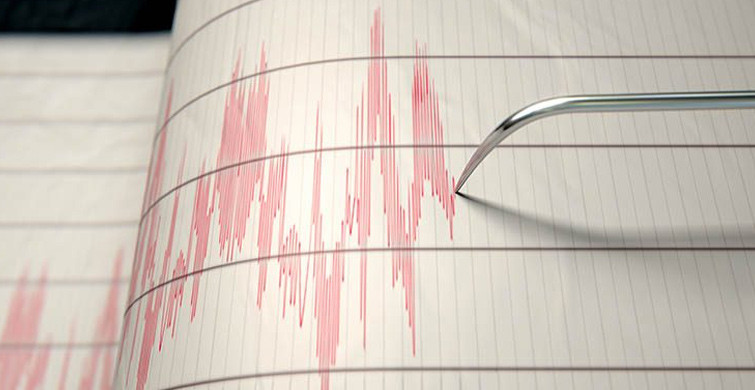 Endonezya'da 6 Büyüklüğünde Deprem