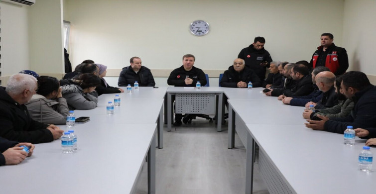 Erzincan Valisi Hamza Aydoğdu, maden kazasıyla ilgili ailelerle görüştü: Kaybolan işçilerle ilgili güncel bilgiler paylaşıldı!