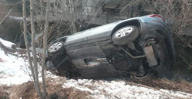 Erzincan’da Trafik Kazası: 2 Yaralı