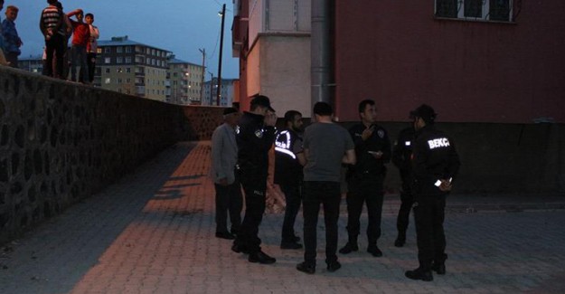 Erzurum'da 2 Yaşındaki Çocuk Dördüncü Kattan Düştü