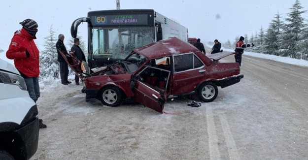 Eskişehir'de Trafik Kazası: 2 Ölü