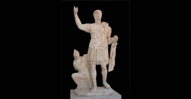 Eşsiz Roma Dönemi Eseri Traian Heykeli Restore Edildi