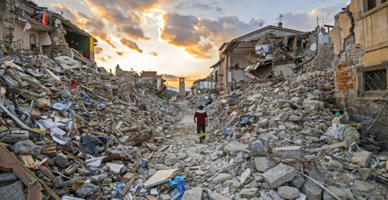 Fas’ta büyük deprem felaketi: Pek çok şehirde yıkım var! Yüzlerce kişi hayatını kaybetti