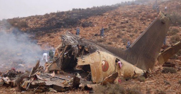 Fas'ta Eğitim Uçağı Düştü 