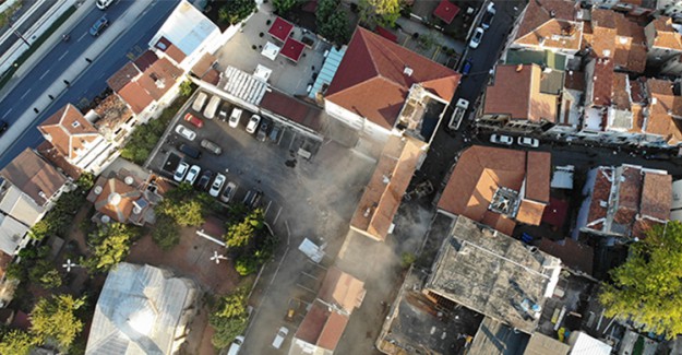 Fatih'te Depremde Hasar Alan 3 Eski Bina Havadan Görüntülendi