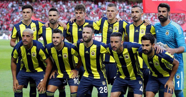 Fenerbahçe Kadıköy’de Tur Peşinde!