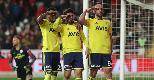 Fenerbahçe, Sahasında Denizlispor'u Ağırlıyor