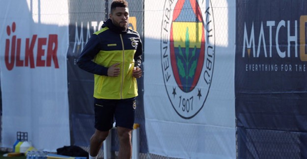 Fenerbahçe Yeni Transferinin Lisansını Çıkardı