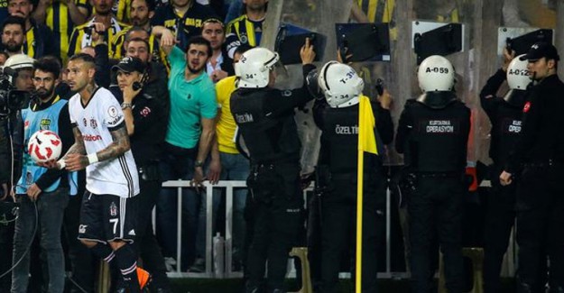 Fenerbahçe-Beşiktaş Maçındaki Olaylarla İlgili 3 Kişi Tutuklandı