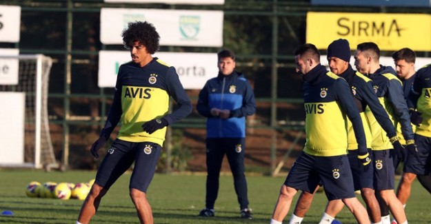 Fenerbahçe'de Antalyaspor Maçı Hazırlıkları Sürüyor