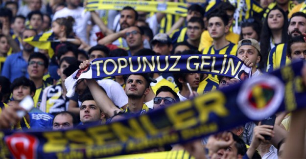 Fenerbahçe'de Ferdi Kadıoğlu ve Deniz Türüç Forma Kavgasına Başladı!
