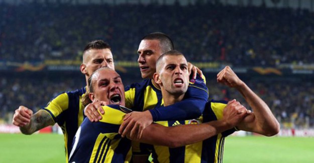 Fenerbahçe'de Forvet Arayışı Devam Ediyor