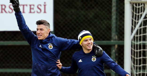Fenerbahçe'de Şok Ayrılık! Berke Özer Westerlo'ya Kiralandı!