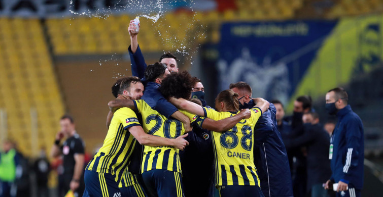 Fenerbahçeli Oyuncu Ayrıldı!