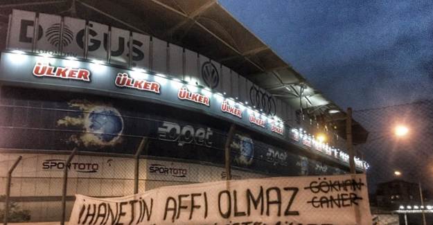 Fenerbahçeli Taraftarlardan Caner ve Gökhan’a Tepki