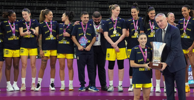 Fenerbahçe Opet, FIBA Kadınlar Süper Kupa'yı Kazandı