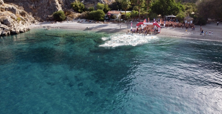 Fethiye'deki Kelebekler Vadisi Açık Su Yüzme Yarışı Büyük İlgi Gördü