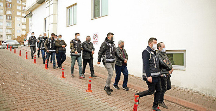 FETÖ'cülerden Akılalmaz Tehdit:' Bize Himmet Vermezseniz İhbar Ederiz'