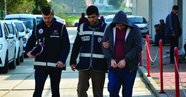 FETÖ'den Aranan Mahrem Asker İmam Adana'da Yakalandı
